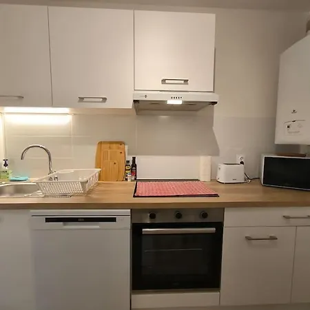 Spacieux-3 4 Pers-calme-pking-5mn Centre Pau