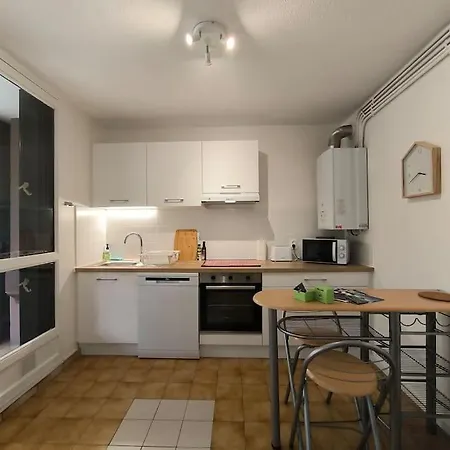 Spacieux-3 4 Pers-calme-pking-5mn Centre Pau