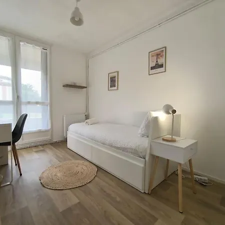 Apartment Spacieux-3 4 Pers-calme-pking-5mn Centre